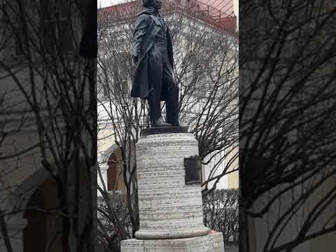 Video: Muzeum-apartmán Pushkin A. S. na Moika (St. Petersburg)