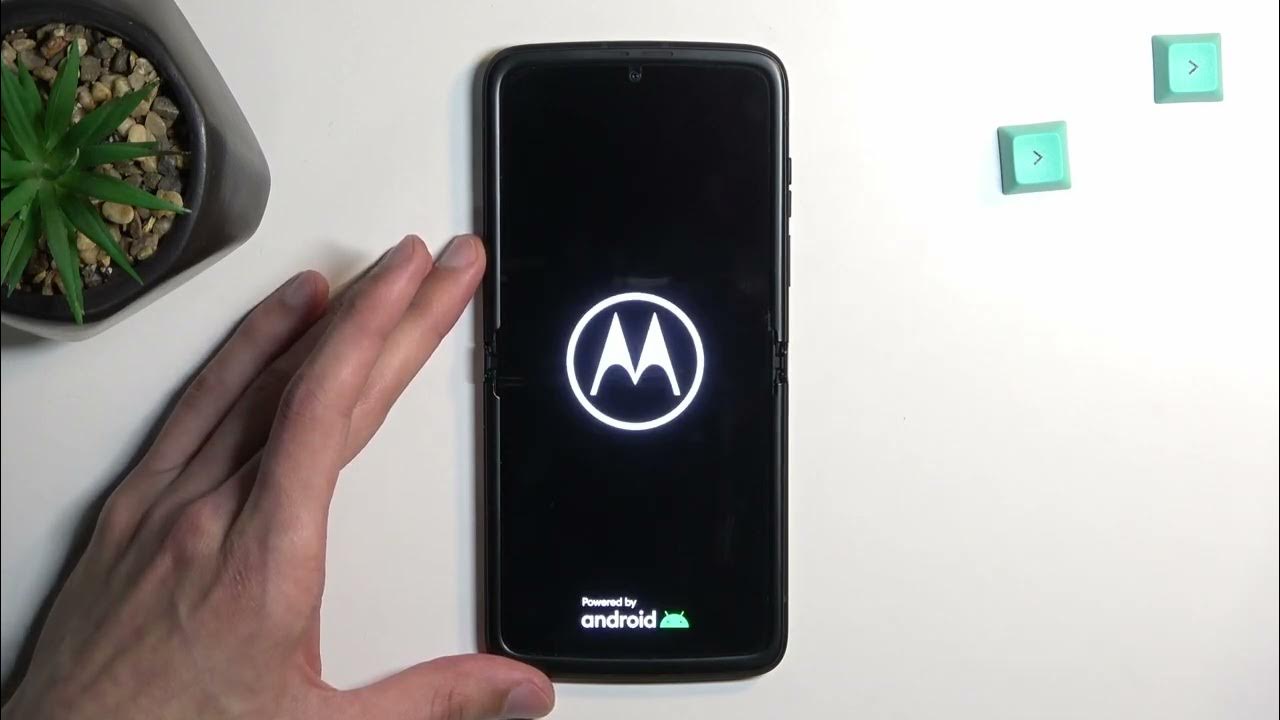 MOTOROLA Razr 2022 Hard Reset ( First Method ) YouTube