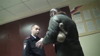 МАКСИМАЛЬНЫЙ РЕПОСТ!!! Казанская полиция избивает общественников и журналистов