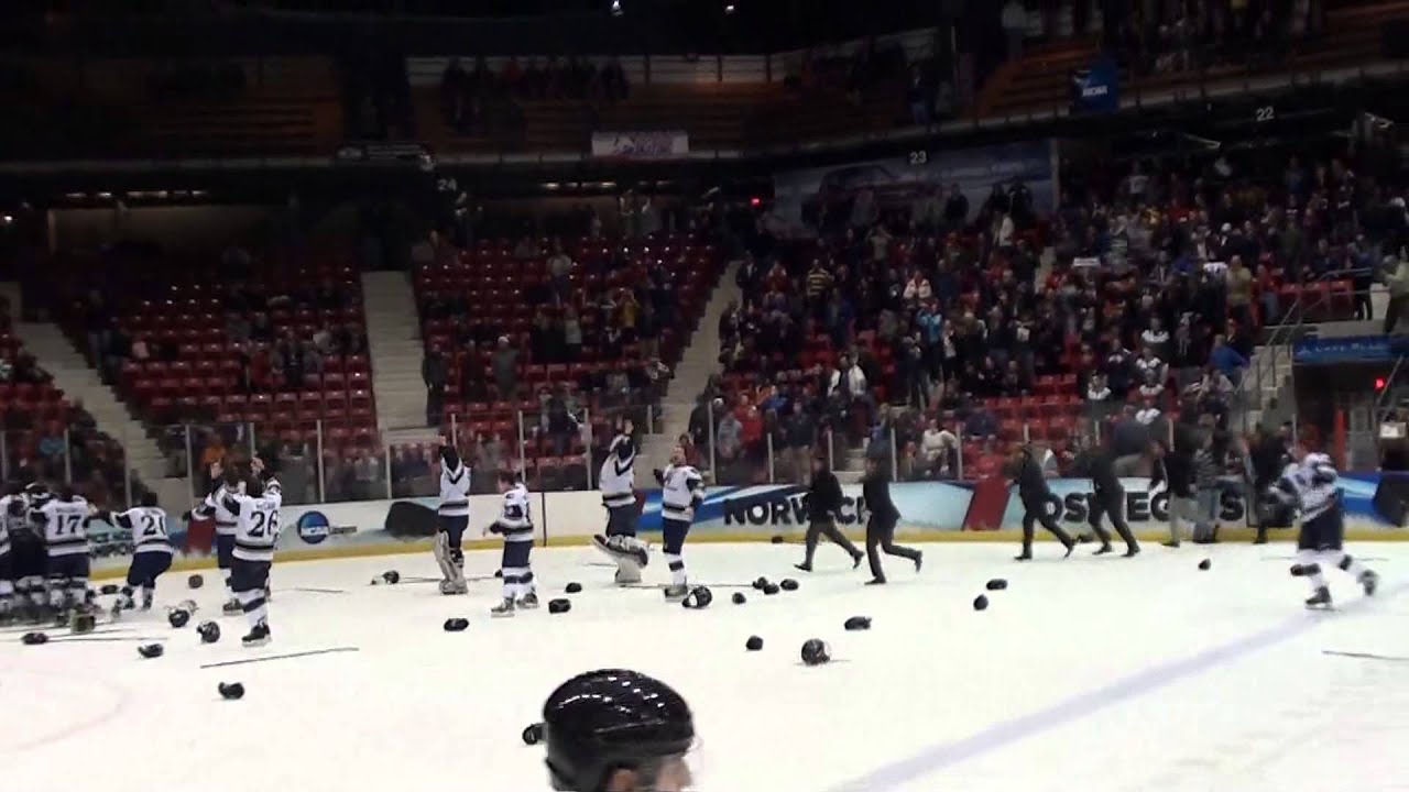 UW-Eau Claire Celebrates Winning NCAA D-III Men's Ice Hockey Championship