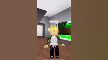 There’s is a ghost in Brookhaven!! #shorts #robloxedit #roblox #edit #ghost #brookhaven #food #fyp