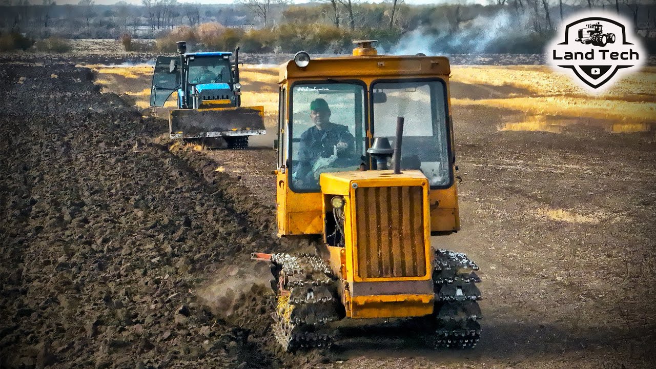 Старый ДТ-75МЛ Казахстан и современный АГРОМАШ-90ТГ - гусеничные тракторы пашут зябь!