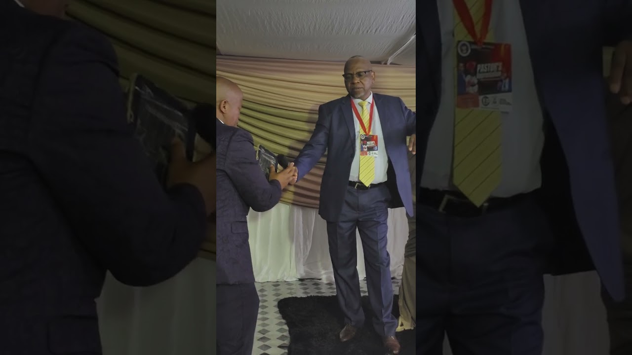 APOSTLE DR DM MAHAYIYA