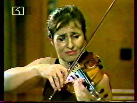 VANYA MILANOVA PLAYS CHAUSSON CONCERTO FOR VIOLIN PIANO AND STRING QUARTET