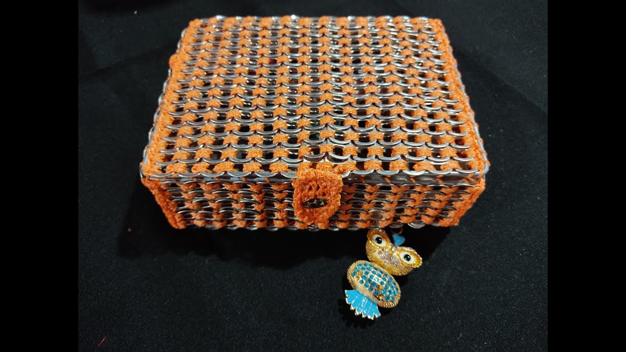 Caixinha de maquiagem com Lacres de Latinha