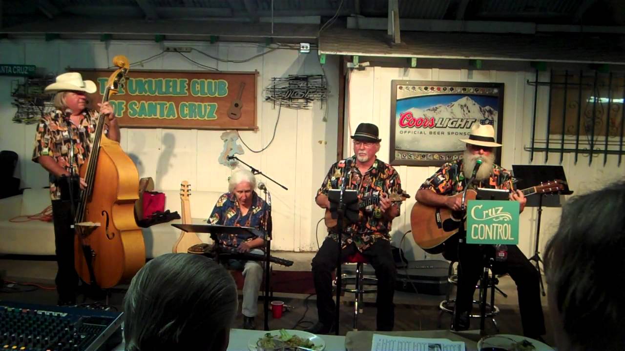 "Hanalei Moon" Vince Tuzzi, Stan Parola & Gary Cunningham (Cruz Control Trio).