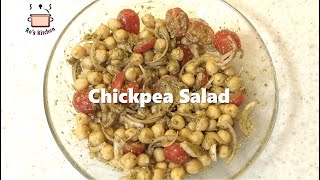 Chickpea salad with Pesto dressing