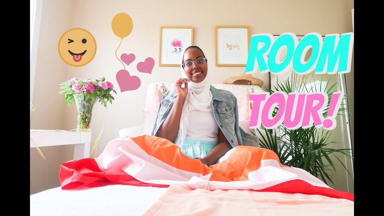 ROOM TOUR 2017! | How to Style A SMALL Room