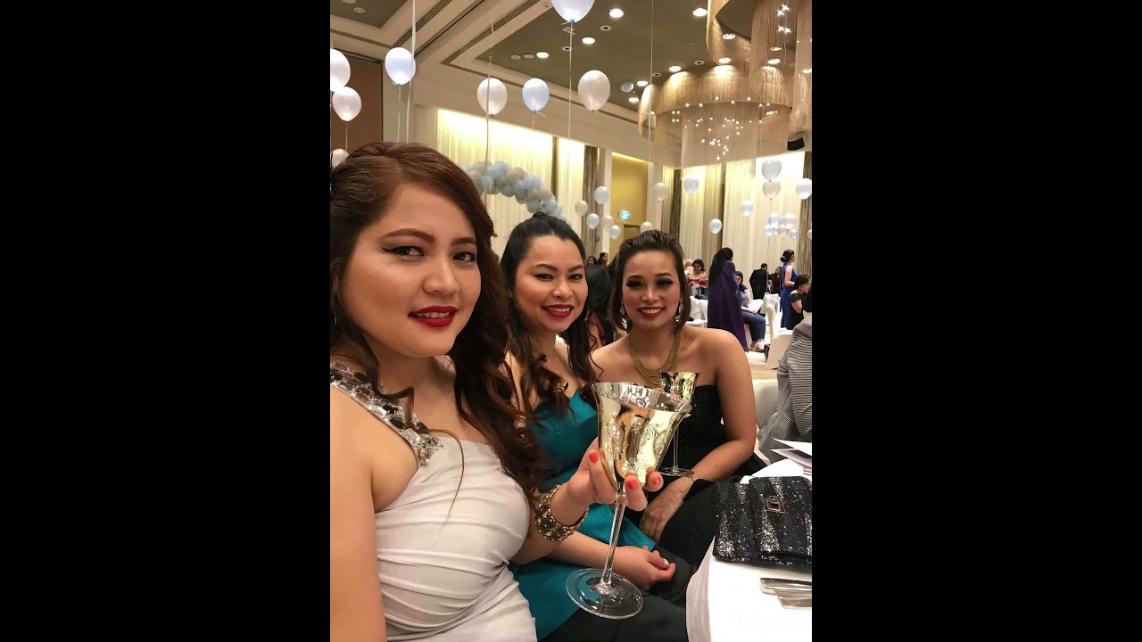 A quick guide on how to become a nurse in the Middle East. 👀See description below👇🏼