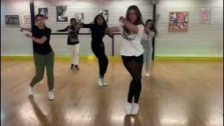 Street Basic - My type Saweetie