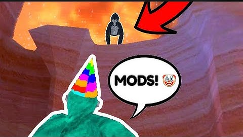 escaping the map in public lobbies - funny reactions (Gorilla Tag VR)