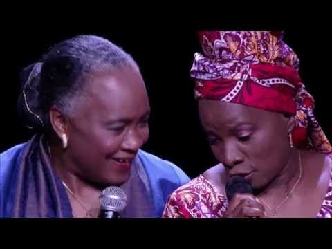 Barbara Hendricks and Angelique Kidjo perform at UNHCR’s Nansen Refugee Award ceremony