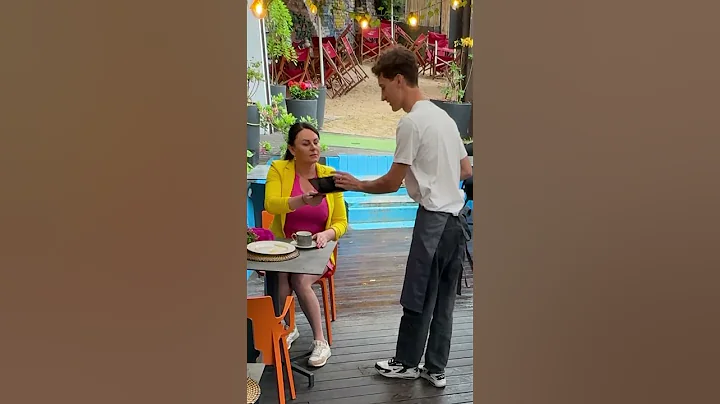 Unexpected Kindness at the Café ☕❤️