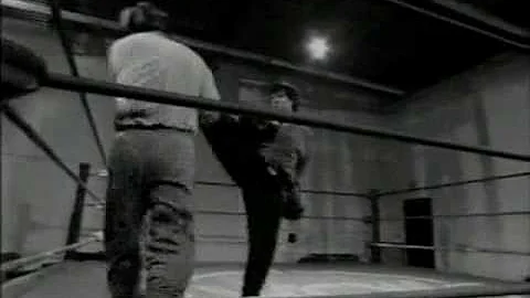 WCW Thunder (05.15.1998) - Eric Bischoff issues a challenge to Vince McMahon for a match