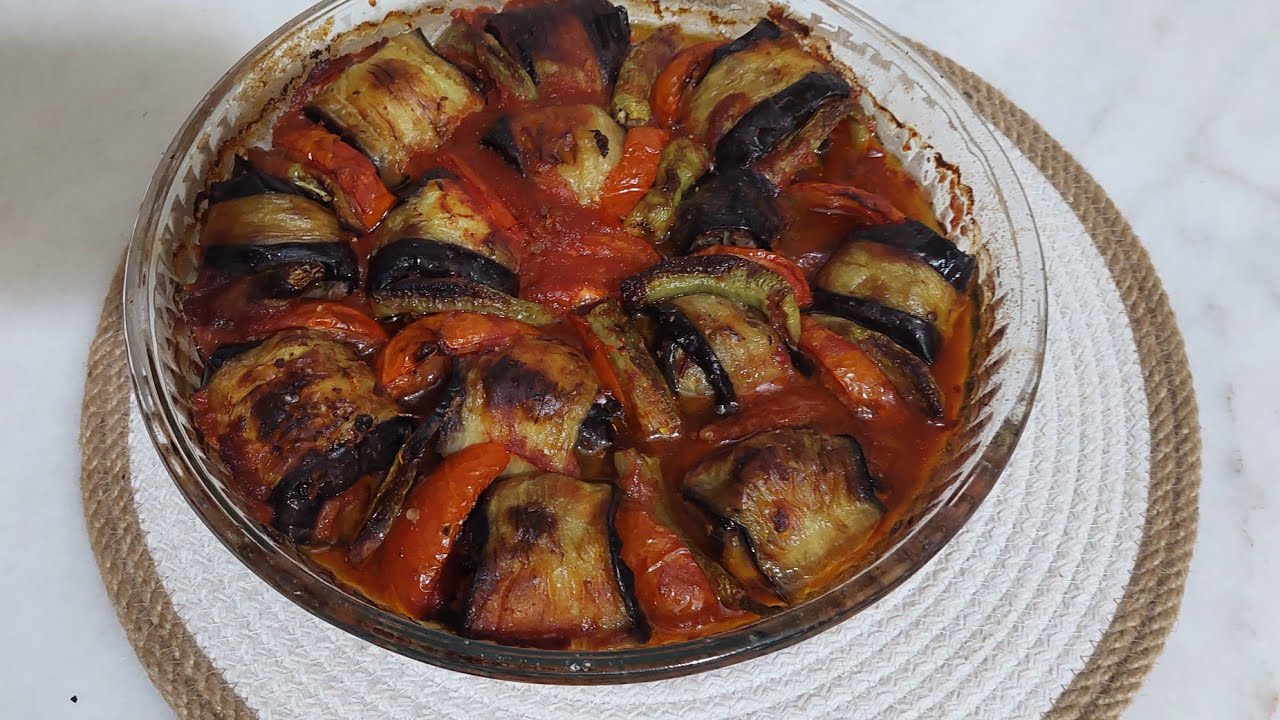 patlıcan kebabı kimse bilmiyo patlıcanı bu tarifle deneyin  öğle ,akşam yemeğinde çok seveceksiniz