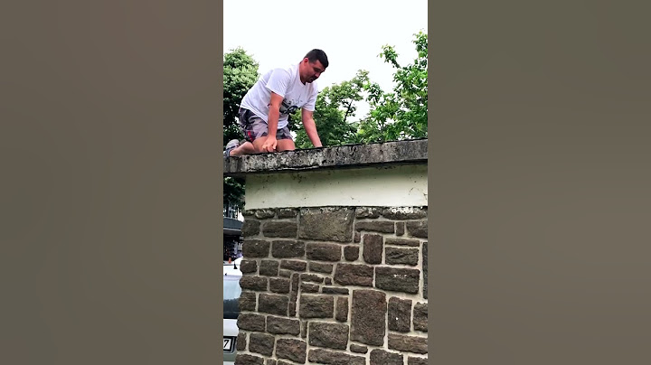 30 ÉVES TÁBLÁT TALÁLTAM egy elhagyatott étterem tetején!