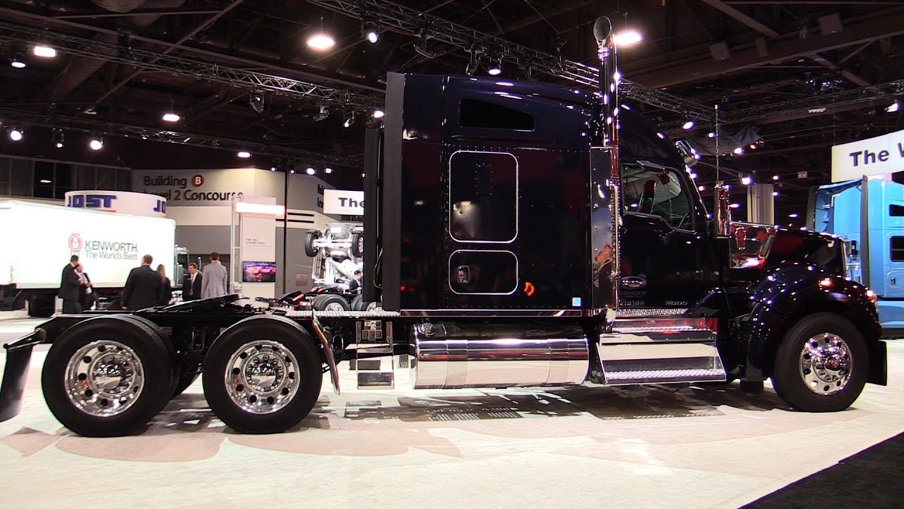 Kenworth W990 76inch Mid Roof Sleeper Truck 2020 Walkaround Exterior