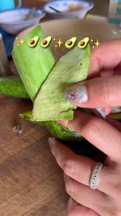 Avocado 🥑 #avocado #fruit #vlog #laos #food #music #shortvideo #fruit #streetfood #adayinmylife