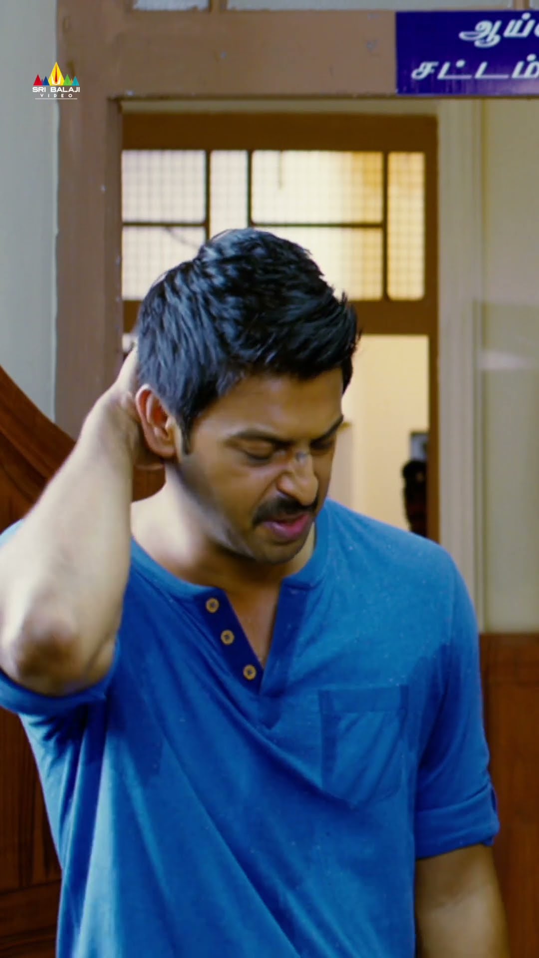 Policeman Makes Fun on Srikanth | #2idiots | #shorts | #ytshorts | #youtubeshorts | #sribalajivideo