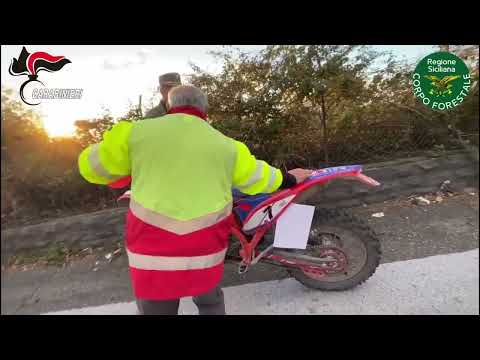 Ciclisti aggrediti sull'Etna, le immagini del sequestro delle moto