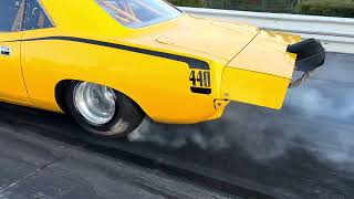 James Goggin's Yellow Cuda Burnout at Builders Brawl 2026