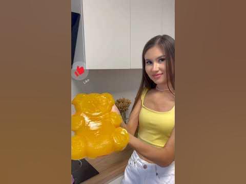 Огромный мармеладный медведь #shorts - YouTube