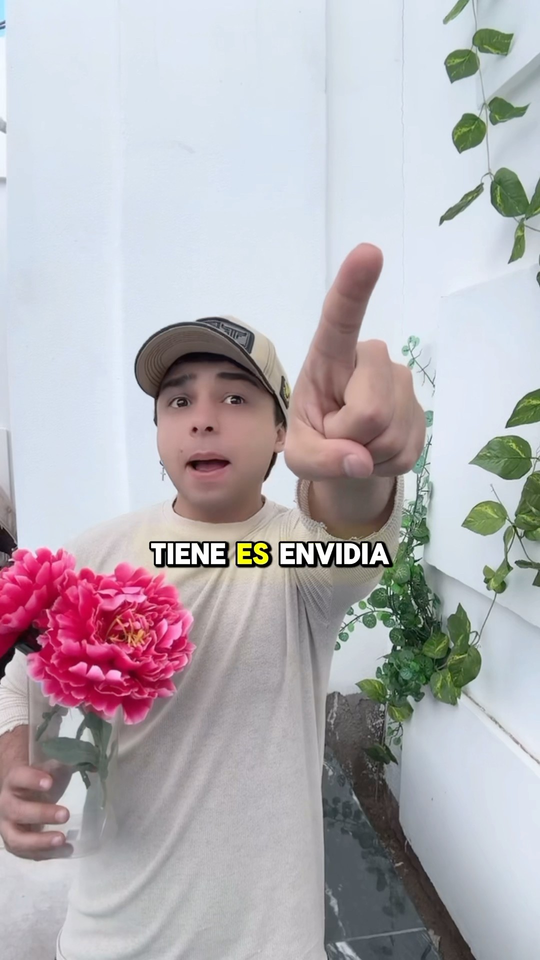 ESTO PASA POR HABLAR DE MÁS!?