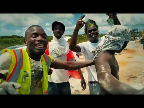 VillaDan - Stink In The Day (Official Music Video) La Pli Si Tol  Remix 