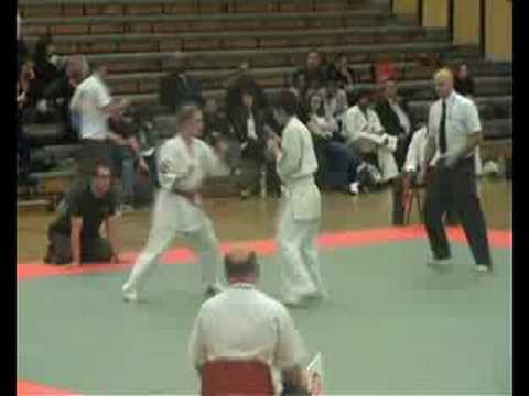 BKK kyokushin Regional 2008 Lucy vs Chrystelle