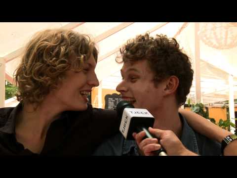 fest tjeck kissing fest tjeck kissing