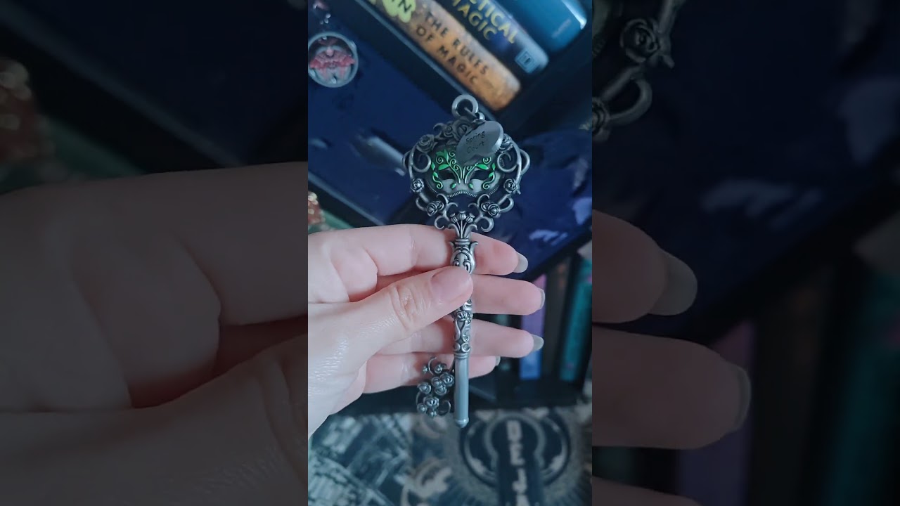 May 2025 ToBeeRead Unboxing 📦 | Custom Bookish Magic!