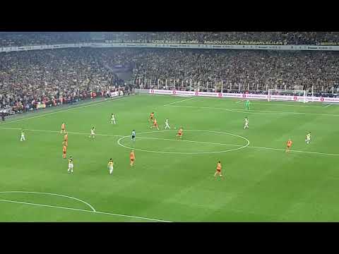 Ararım Sorarım ve Şinanay eşliğinde Fenerbahçe orkestrası :D / Fenerbahçe 2-0 Galatasaray / 10.04.22