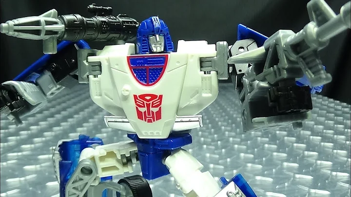 Siege Deluxe MIRAGE: EmGo's Transformers Reviews N' Stuff
