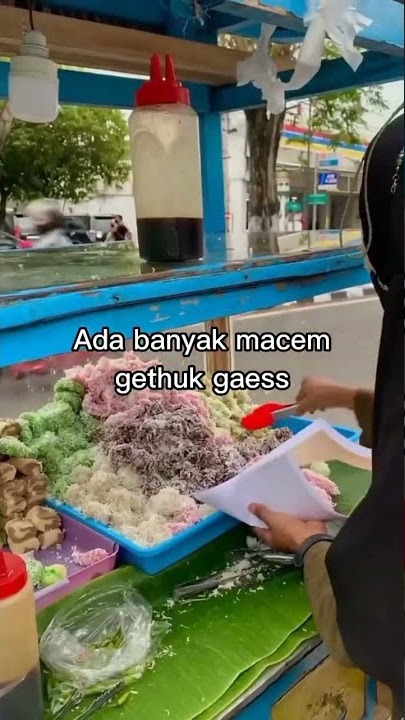 Jajanan pasar Gethuk Cenil. 5 ribuan dan ini manis lembut gaes. #shorts