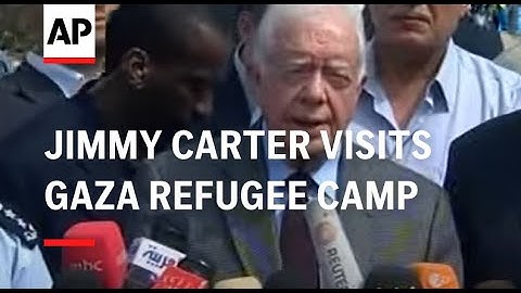 Former US President Jimmy Carter visits Gaza refugee camp