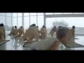 Video di viral marketing di un bimbo maestro di yoga
