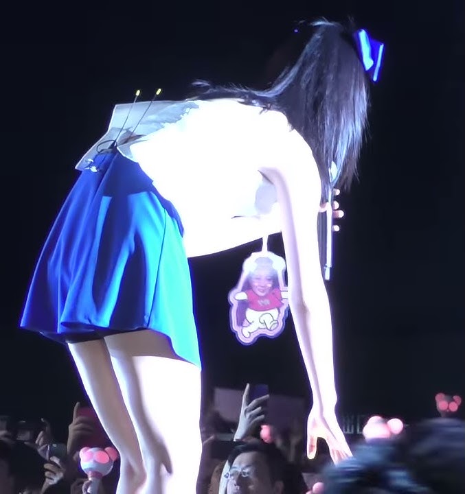 Apink - Bomi: From Behind