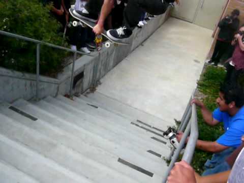 Luke braddock doing a 360 boneless down a ten stair!