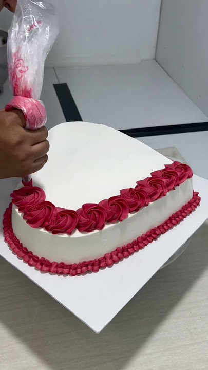 Heart Shape Cake Design ❤️ Love Theme Cake Design ❤️ #cake #cakedesign #satisfying #easycake #asmr