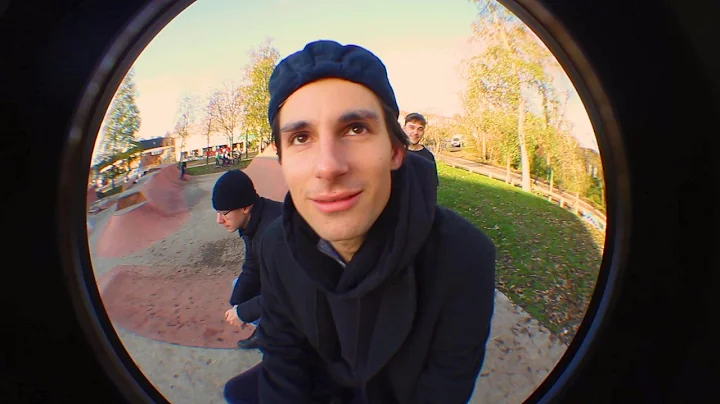Session - Documentary by Sophie Lambros, Julia Pen...