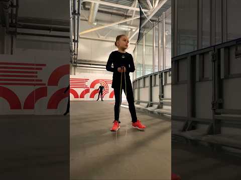 С сестрой на одной волне!!! Прыжки со скакалкой! Высоченные тройные прыжки 🤩 #figureskating #спорт