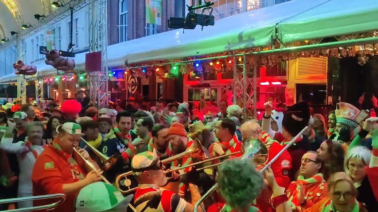 Carnavalsgekken Stadhuisstraat Carnaval 2024