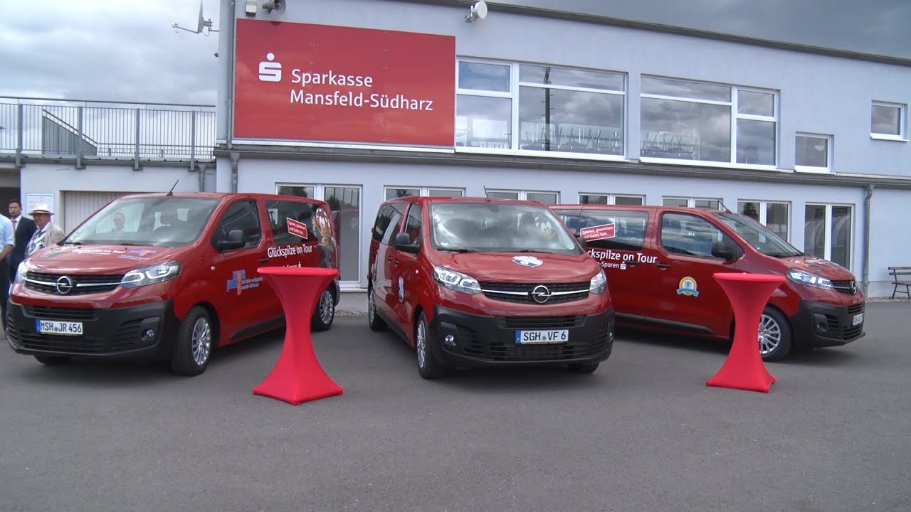 Punktum Sparkasse Msh Spendet Kleinbusse An Vereine Youtube