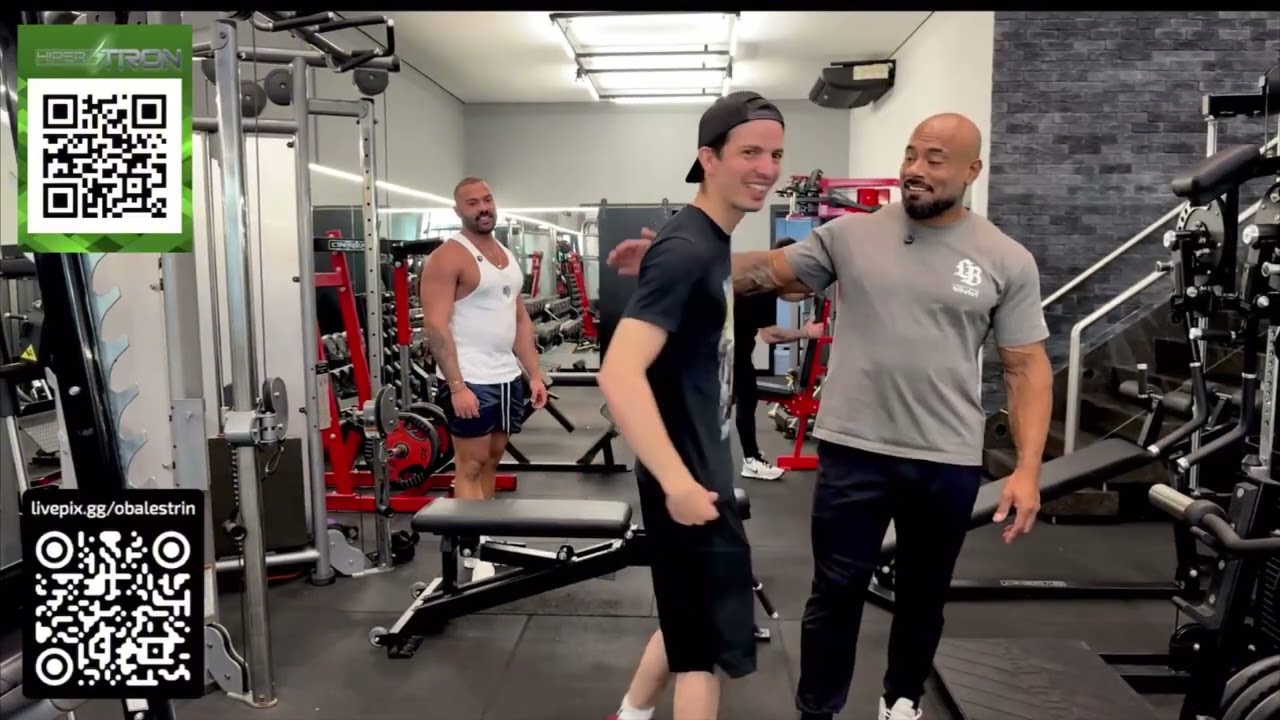IRL Renato Cariani, Julião e Salles treino de ombro e peito