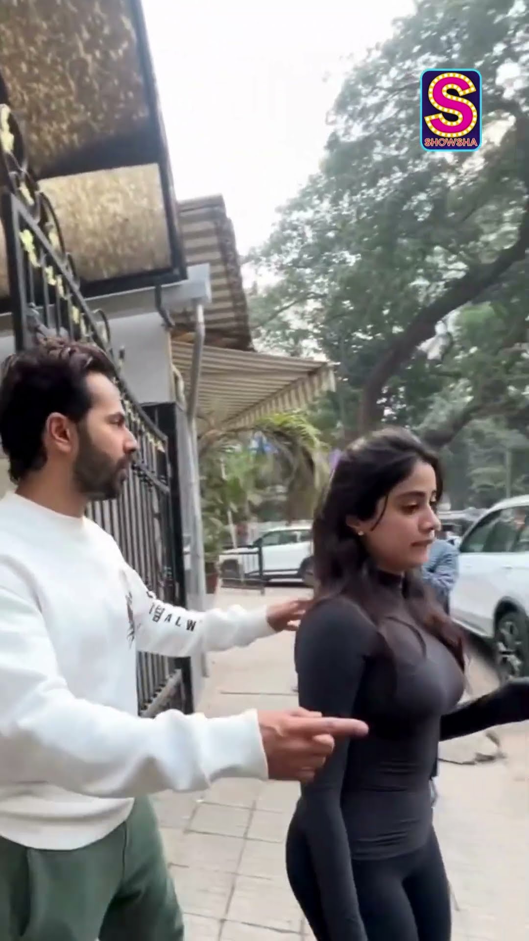 Dynamic Couple Janhvi Kapoor \u0026 Varun Dhawan Get Papped Together | N18S | | Bollywood | #shorts
