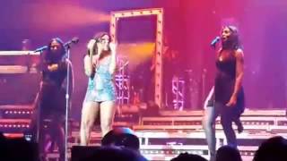 Toni Braxton Konserde Etek Frikiği New Jersey
