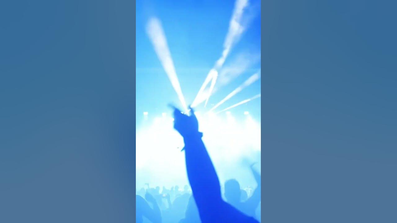 CloZee playing a new song ‘Tomboy’ from my album clozee