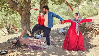 Husband's hatred of the evil first wife who opposes the second wife's return home