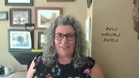 How to Make a Reverse Canvas with Heat Transfer Vinyl