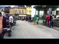Motociklista izgubio kontrolu tokom defilea i teško povrijedio gledaoce